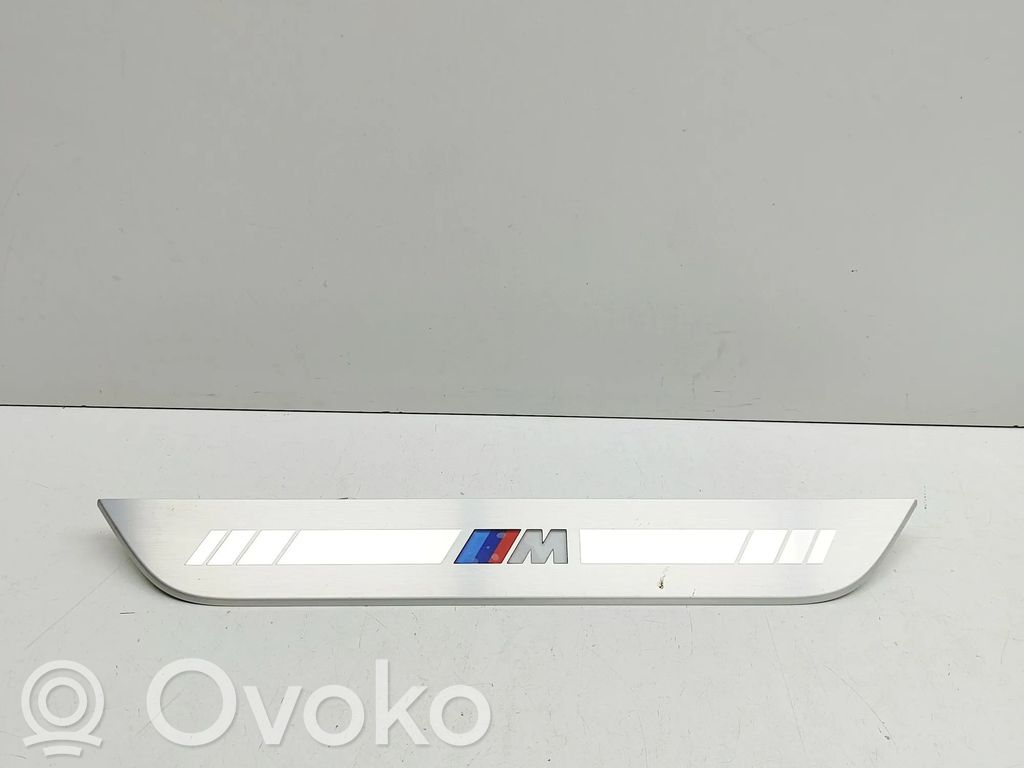 BMW 8 G16 Front sill trim cover 