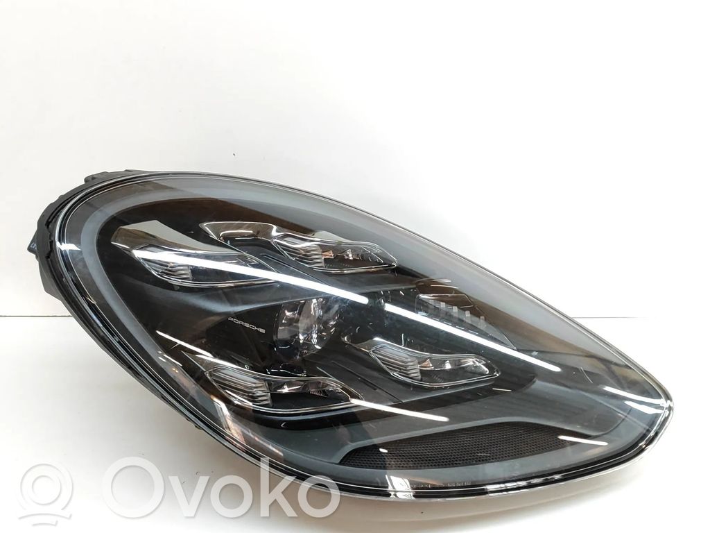 Porsche Panamera (971) Phare frontale 