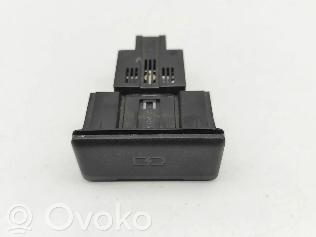 Volkswagen Multivan T7 Enchufe conector USB 