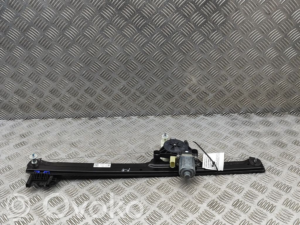 Volkswagen Multivan T7 Macara ușă față cu motor 