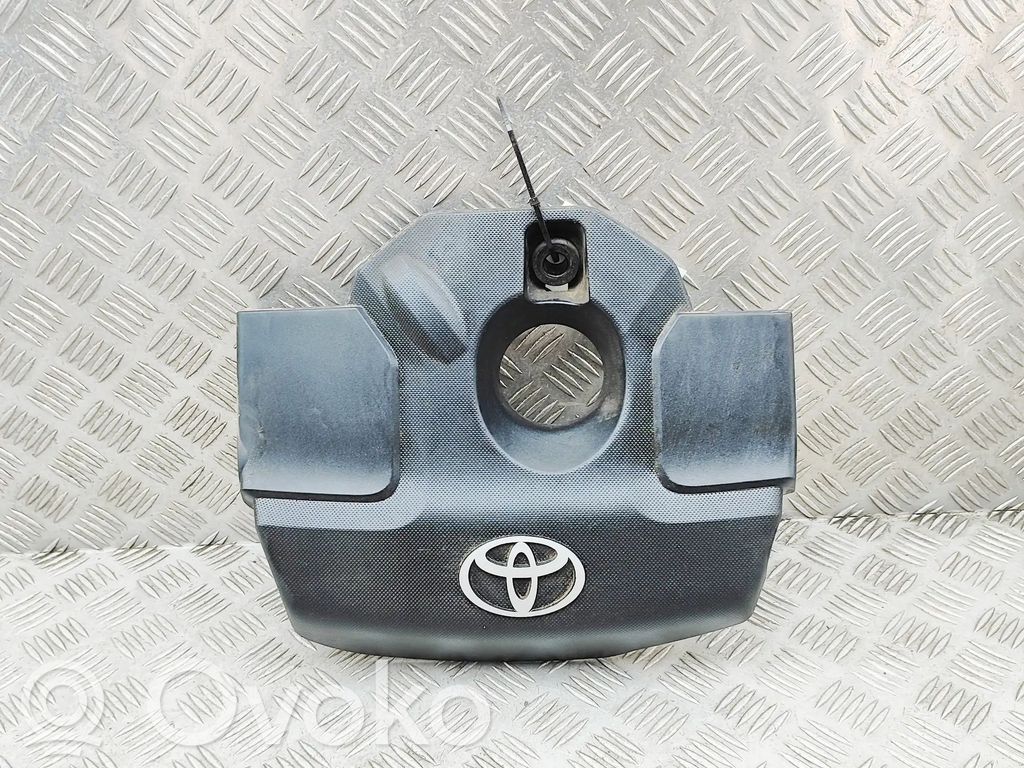 Toyota Hilux (AN120, AN130) Osłona górna silnika 