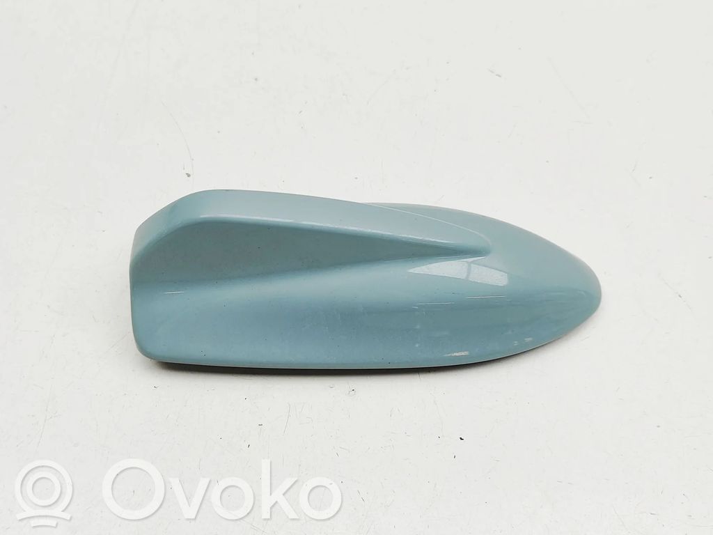 Volvo V40 GPS-pystyantenni 