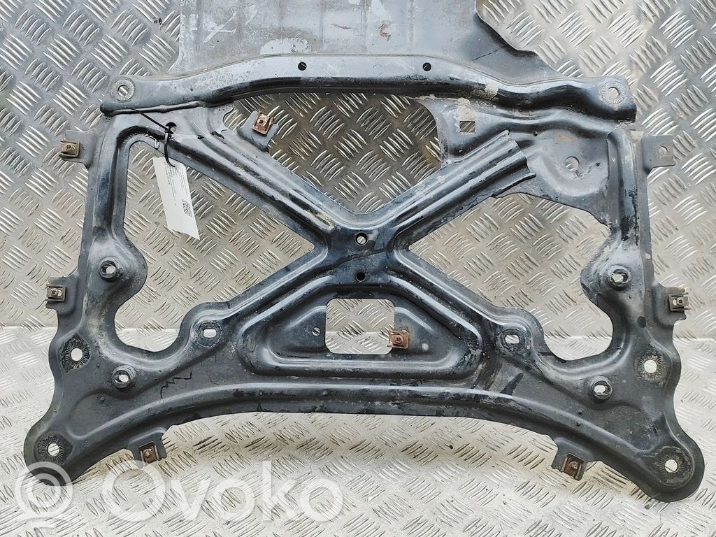 Audi Q7 4M Front subframe 