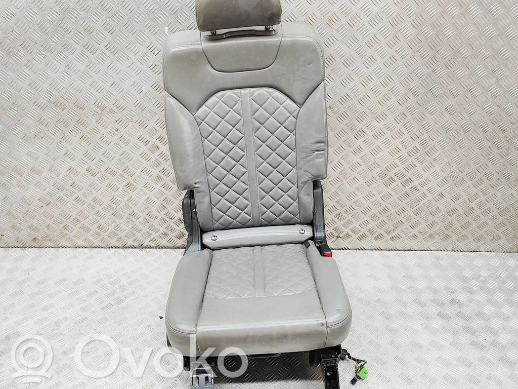 Audi Q7 4M Takaistuin 