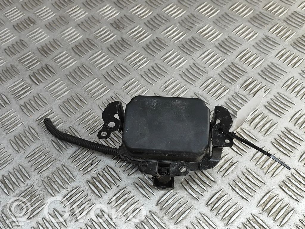 Toyota Prius+ (ZVW40) Distronic sensor radar 
