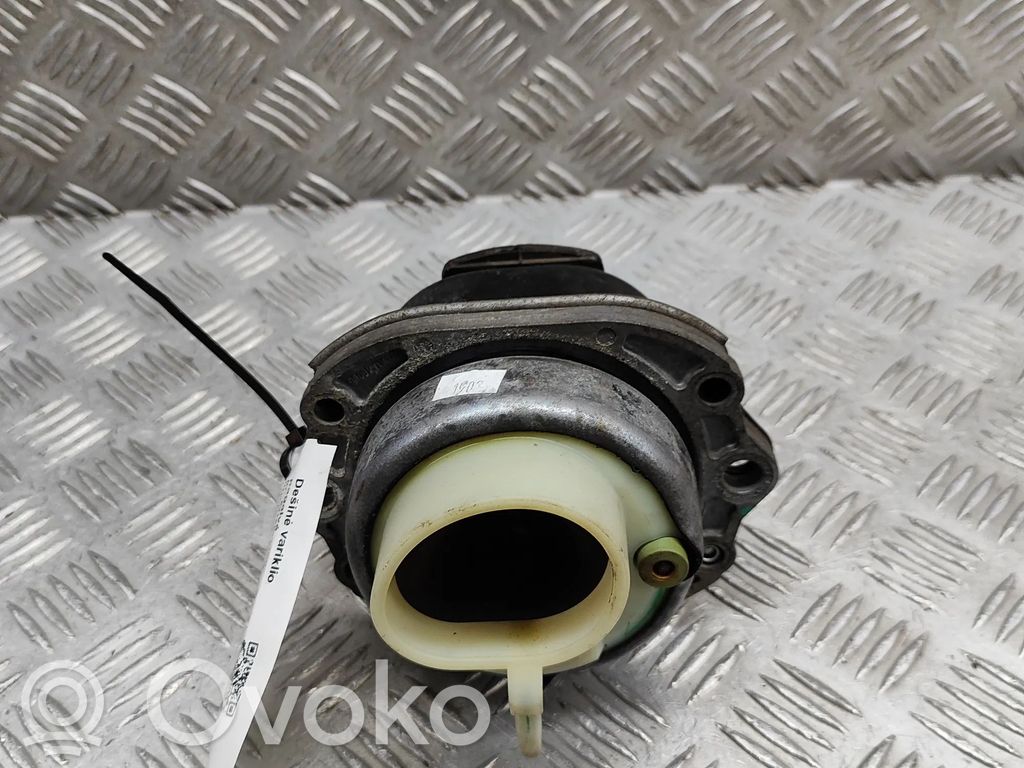 BMW X5 F15 Engine mount bracket 