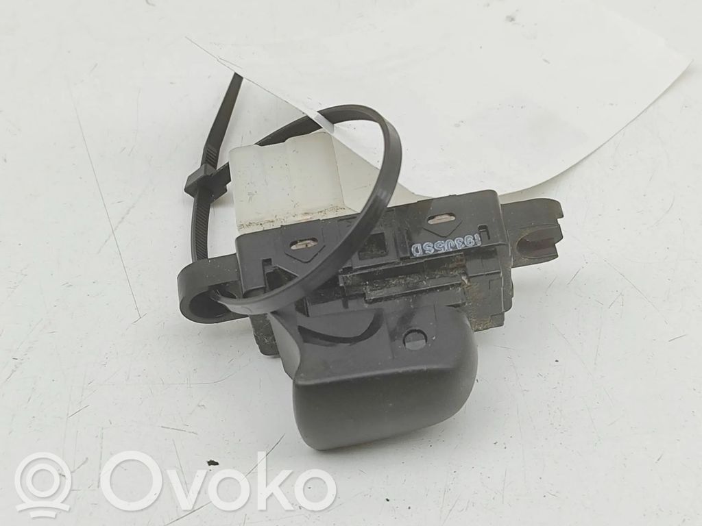 Nissan Navara D23 Interruptor del elevalunas eléctrico 