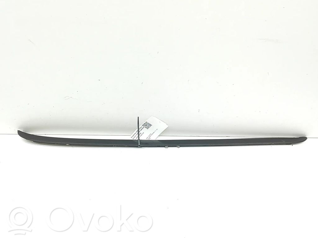 BMW X5 E70 Windshield trim 