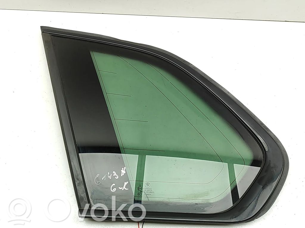 BMW X5 E70 Vidrio lateral trasero 