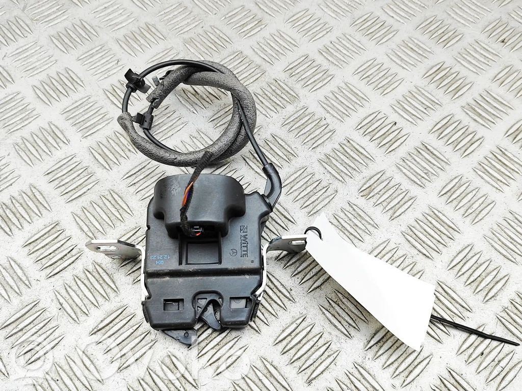 Mercedes-Benz E W213 Zagłówek fotela tylnego