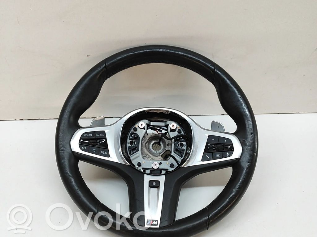 BMW 8 G14 Lenkrad 