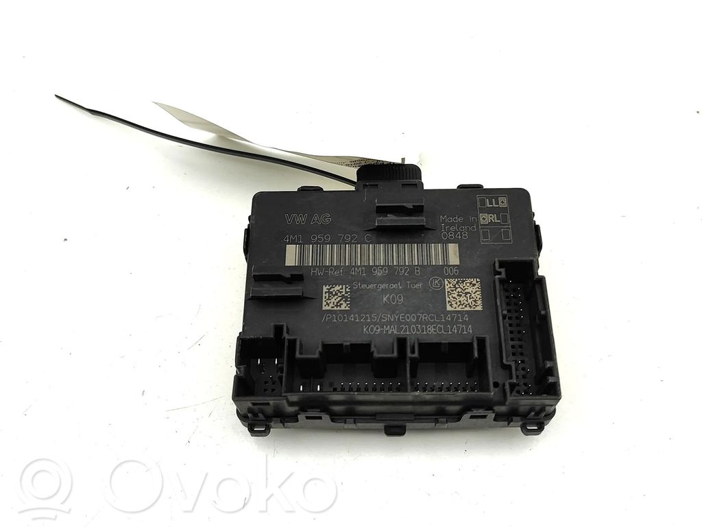 Porsche Cayenne (9Y0 9Y3) Unité de commande module de porte 