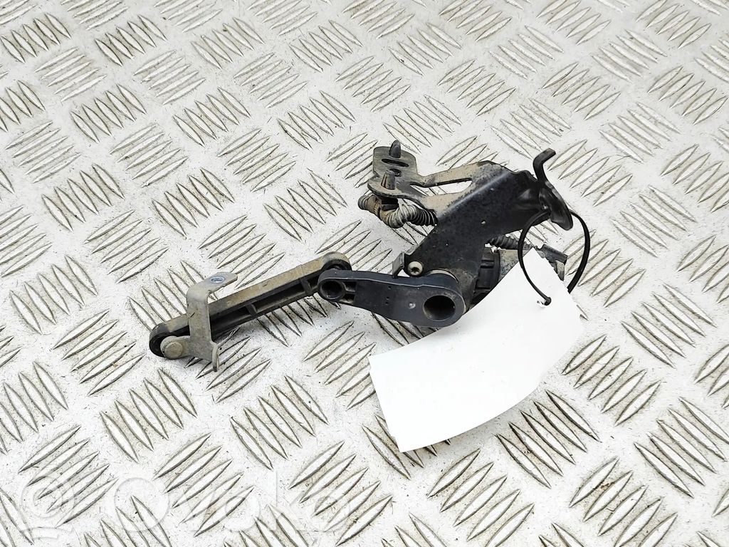 Audi E-tron GT Rear air suspension level height sensor 