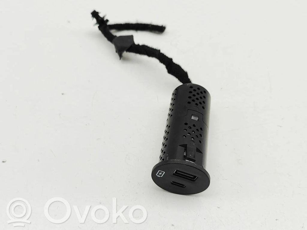 Ford Mustang Mach-E Enchufe conector USB 