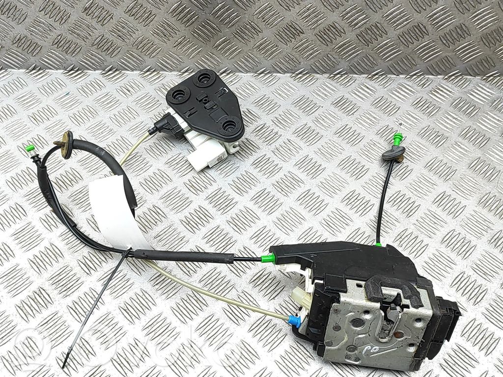 Tesla Model X Etuoven lukko 