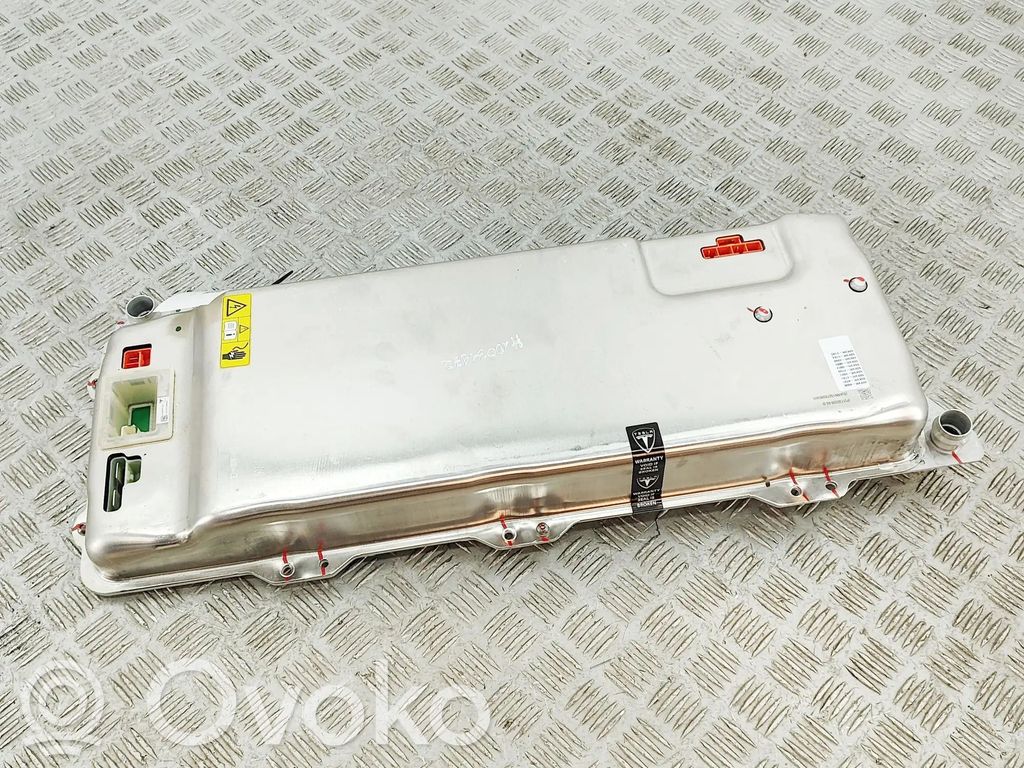 Tesla Model 3 Inversor/convertidor de voltaje 