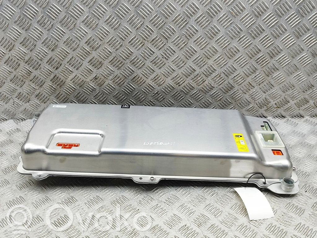Tesla Model 3 Inversor/convertidor de voltaje 