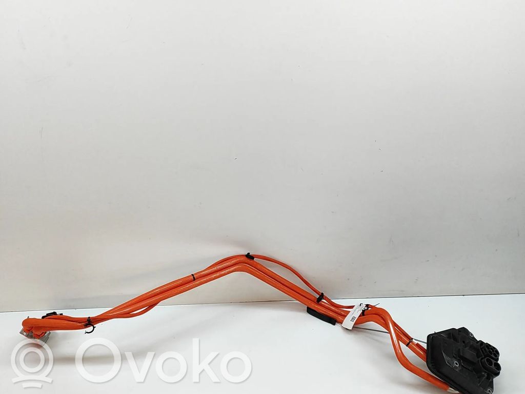 Tesla Model 3 Sähköauton latauskaapeli 