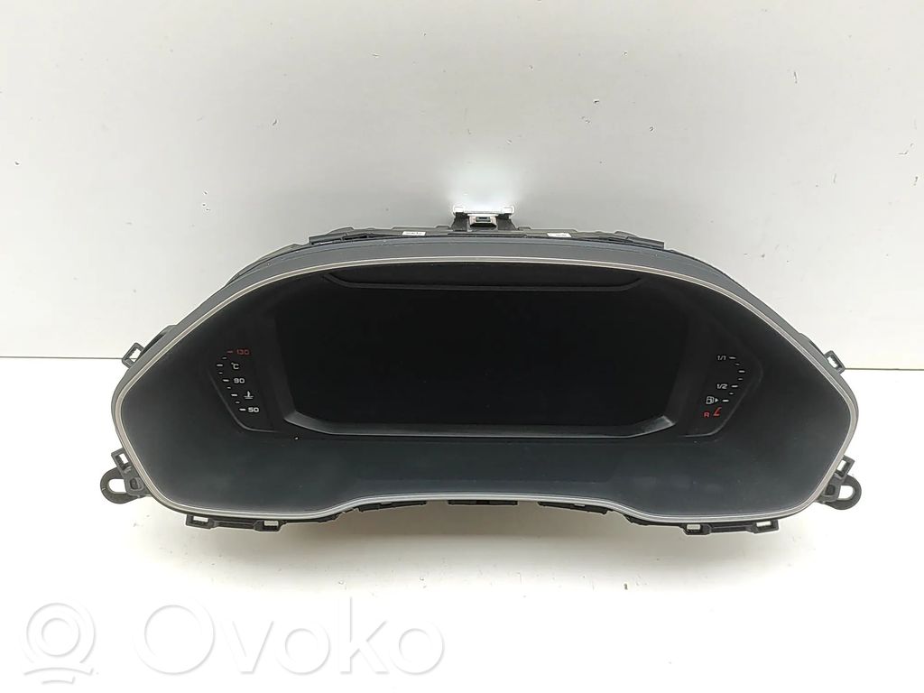 Audi Q3 F3 Licznik / Prędkościomierz 