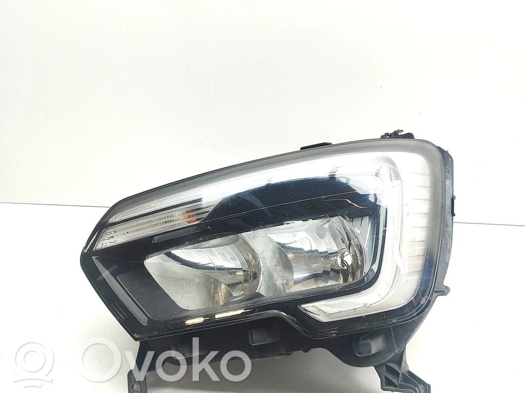 Renault Master III Phare frontale 
