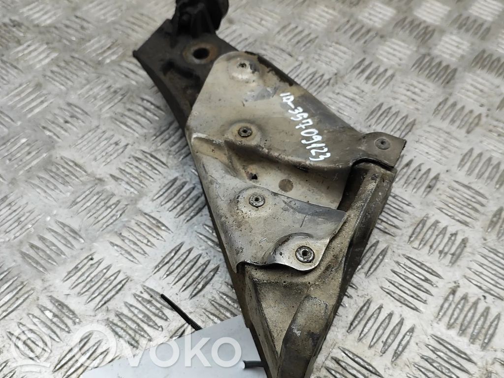 BMW X6 E71 Engine mounting bracket 