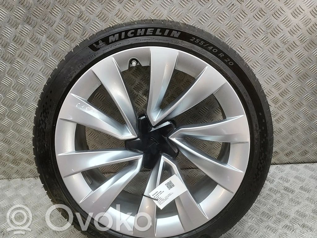 Tesla Model Y Juniper Jantă aliaj R20 