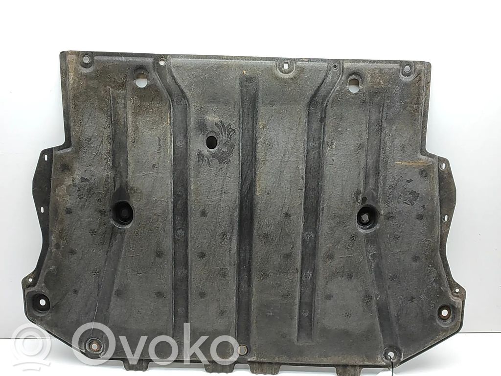 Volvo XC40 Placa protectora/protector antisalpicaduras motor 