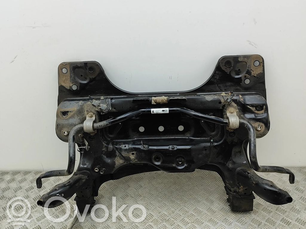 Volvo XC40 Etuapurunko 