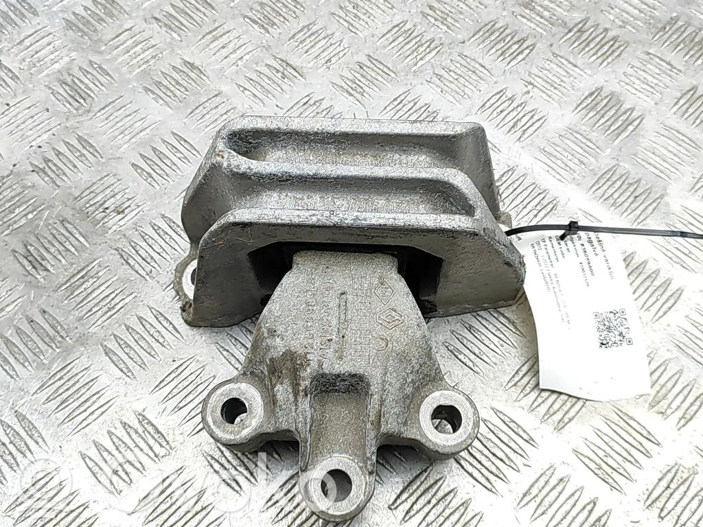 Renault Zoe Engine mount bracket 