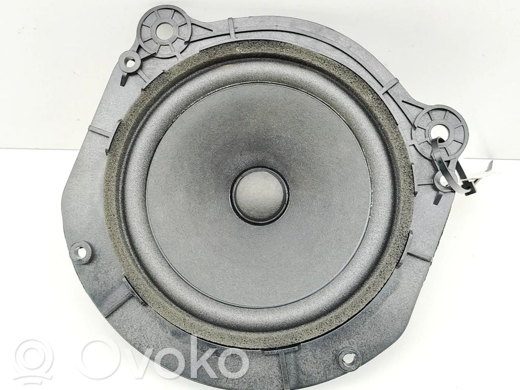 Takaoven kaiutin   105070900B