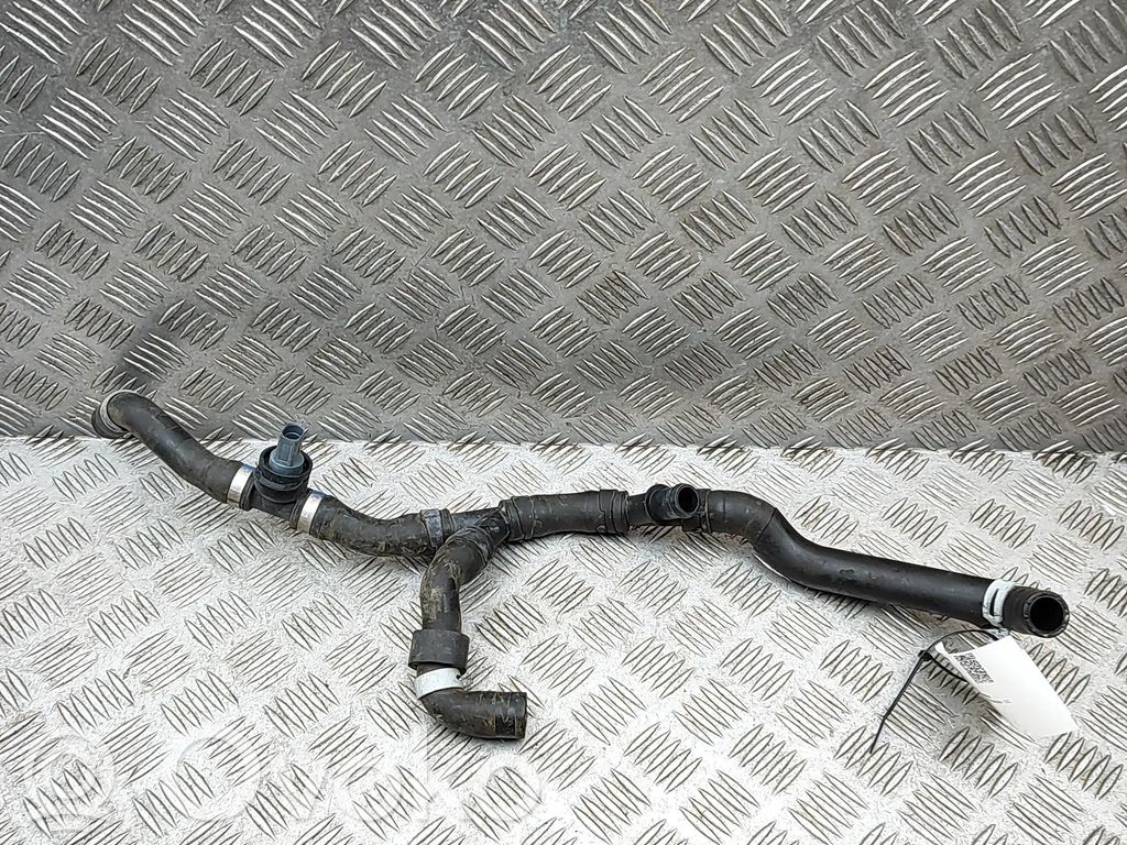 Skoda Superb B9 Engine coolant pipe/hose 