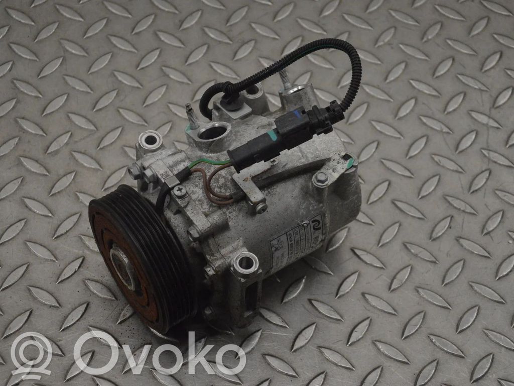 Peugeot 208 II Compressore aria condizionata (A/C) (pompa) 