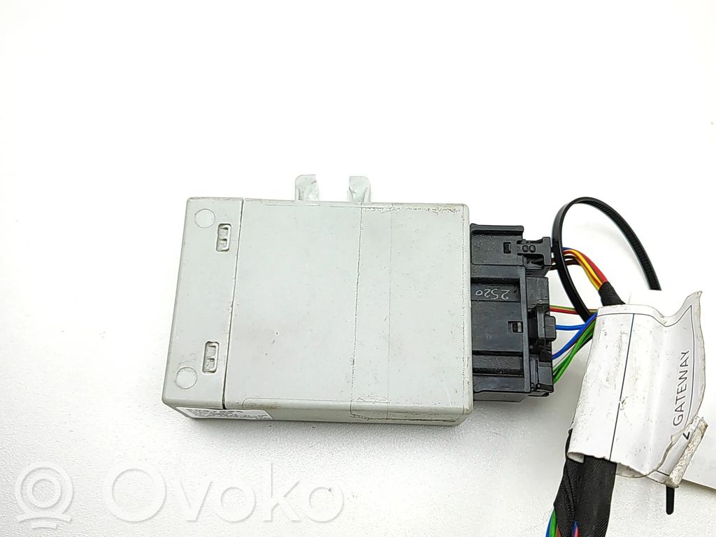 BMW 5 G30 G31 G38 Boîtier module alarme
