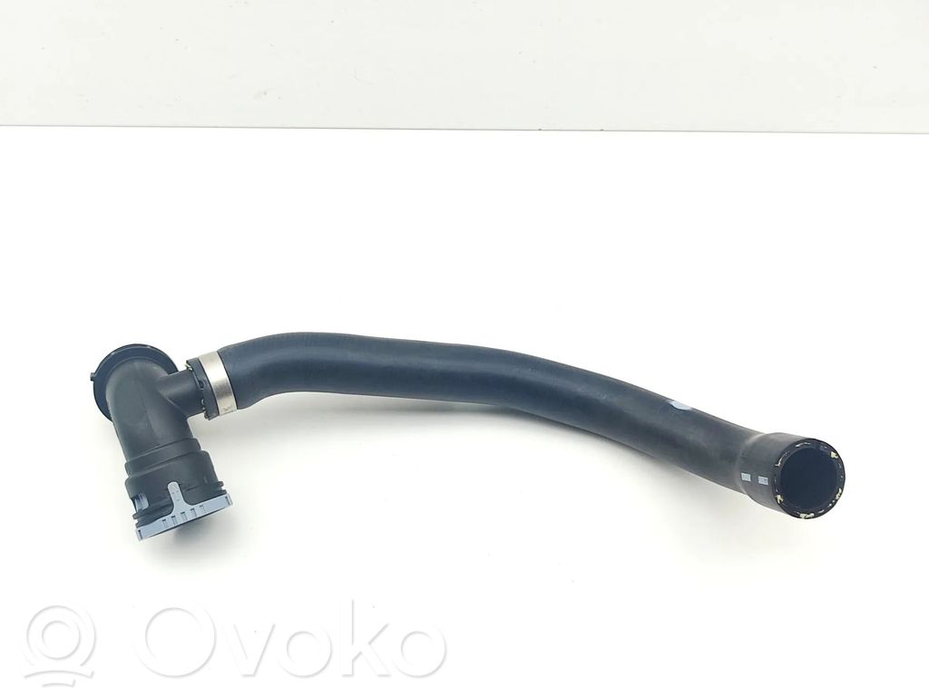 Volvo XC60 Tuyau de liquide de refroidissement moteur