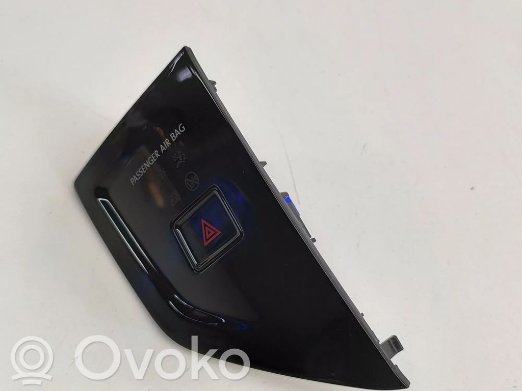 Volkswagen Taigo Botón interruptor de luz de peligro