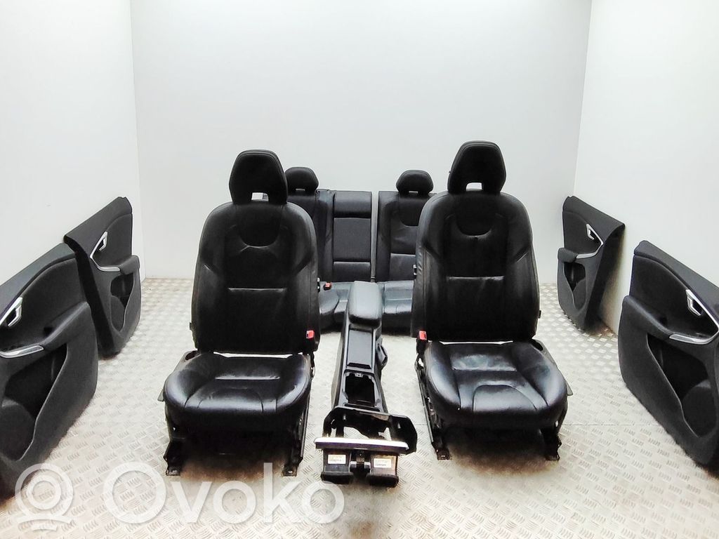 Volvo V40 Set interni 