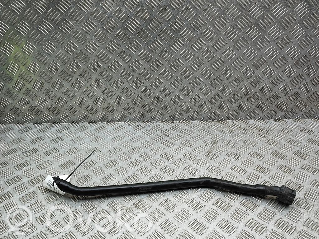 BMW 8 G15 Przewód / Wąż chłodnicy