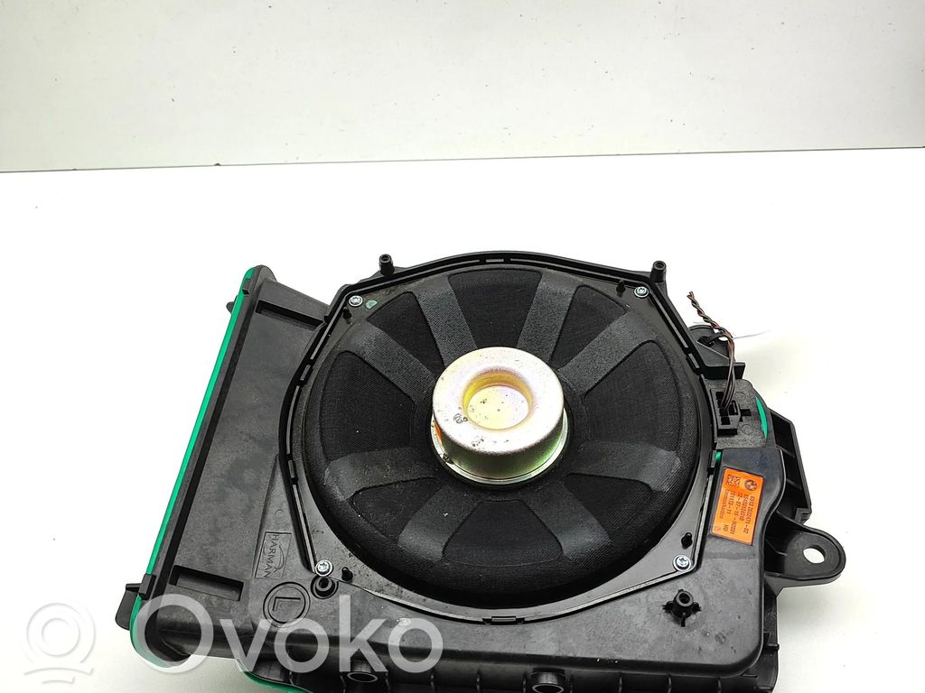 BMW 8 G15 Enceinte subwoofer 