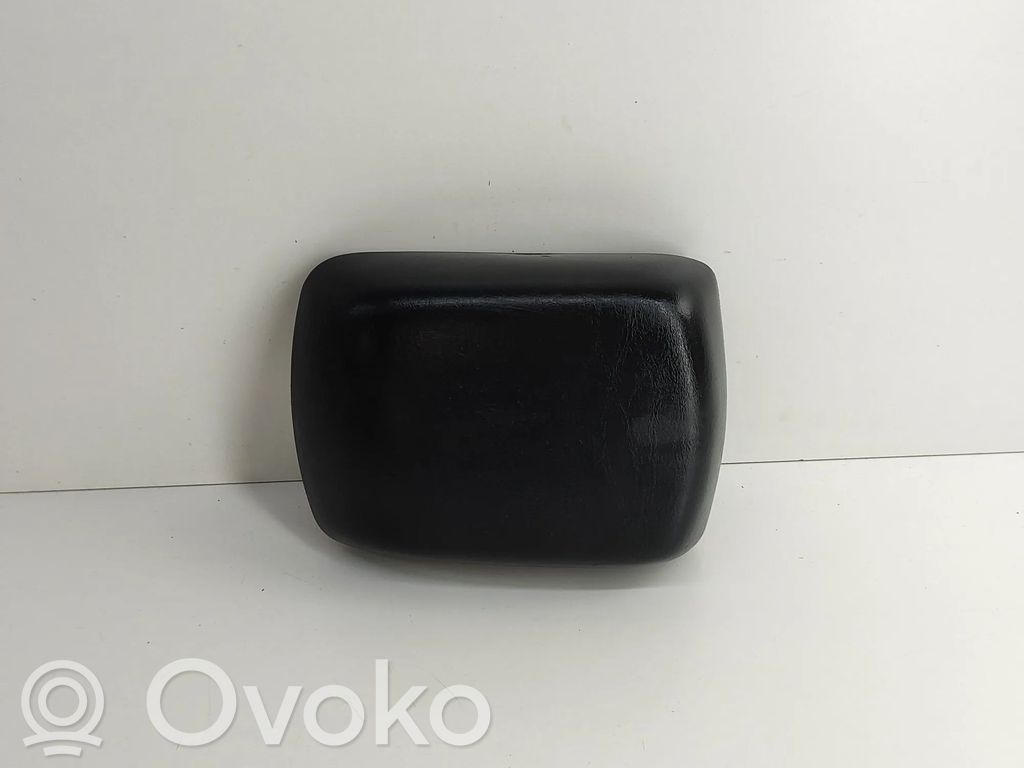 Podłokietnik tunelu środkowego   589050K010