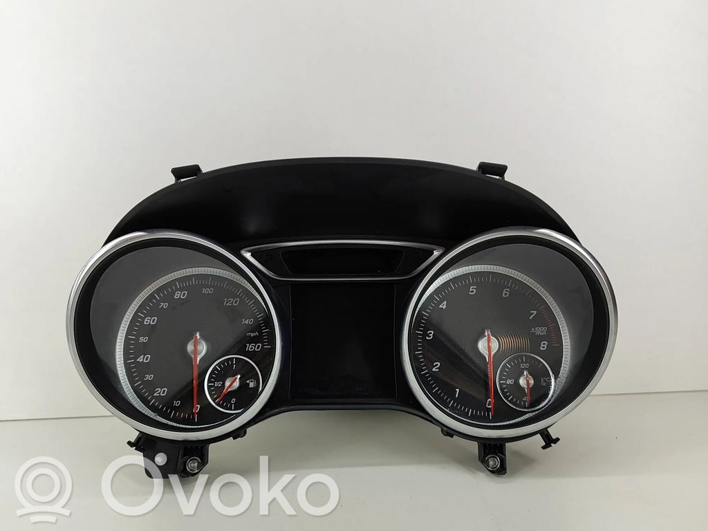 Mercedes-Benz CLA C117 X117 W117 Tachimetro (quadro strumenti) 