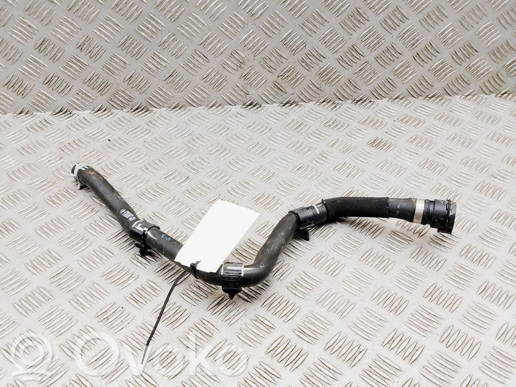 BMW i4 Engine coolant pipe/hose 