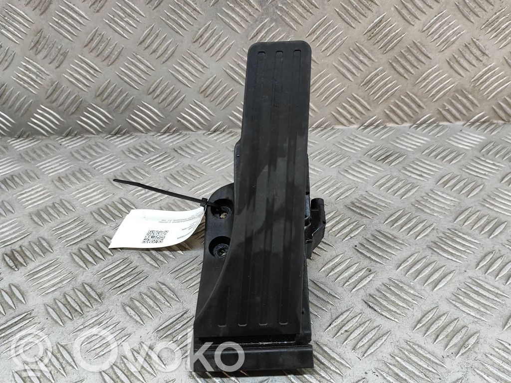 Mercedes-Benz C W206 Pedale dell’acceleratore