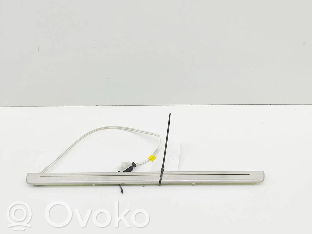 Volkswagen Golf VII Listwa progowa przednia