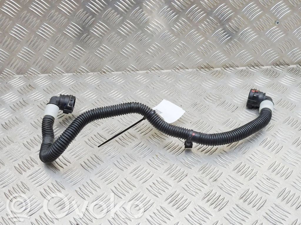 Tesla Model Y Caurulīte (-es) / šļūtene (-es)