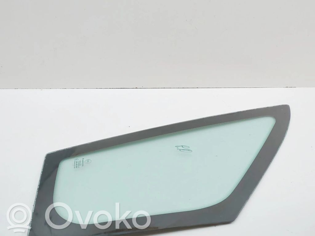 Fiat Ducato Fenêtre latérale avant / vitre triangulaire (4 portes)
