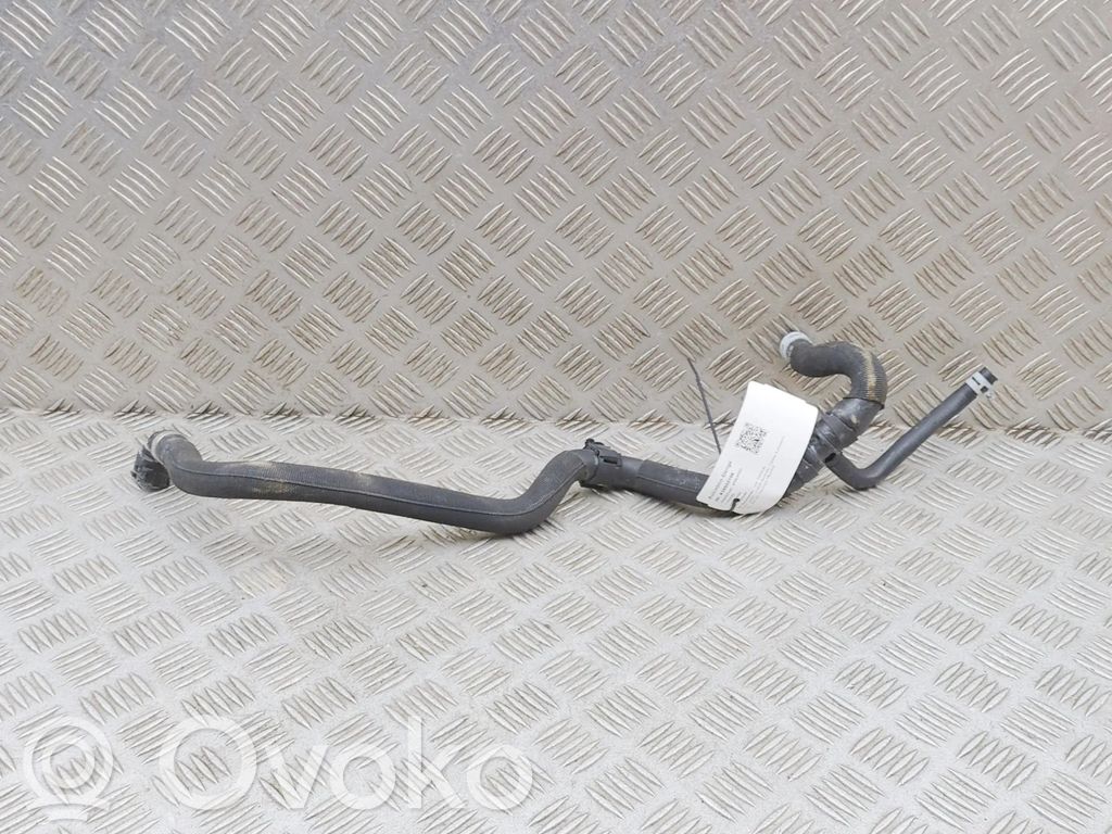 Volkswagen Tayron I Engine coolant pipe/hose 