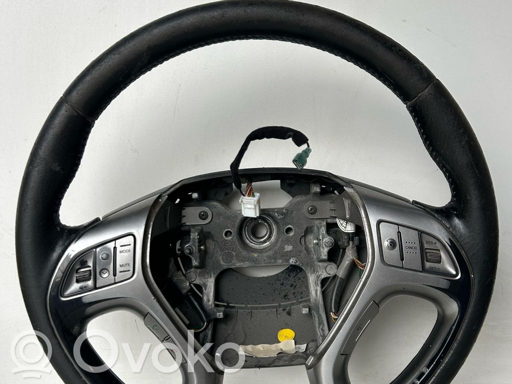 Hyundai ix35 Steering wheel 