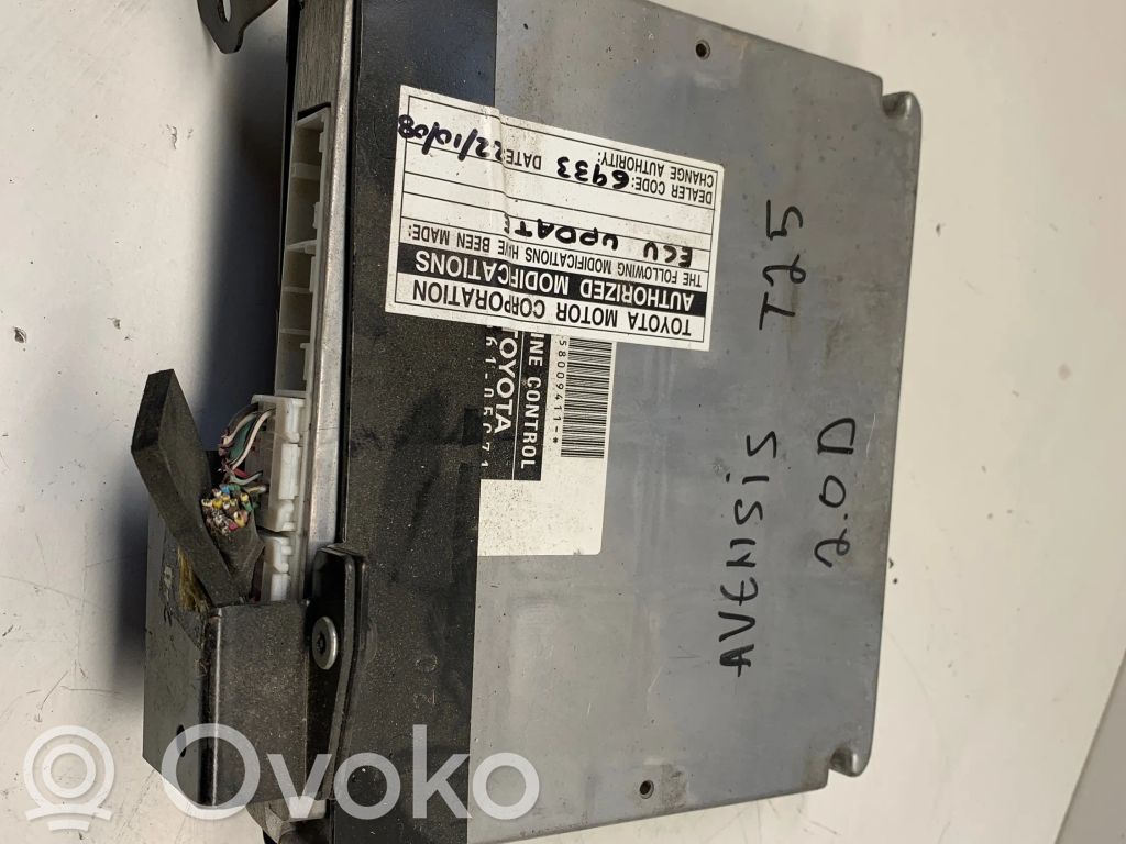 Toyota Avensis T220 Engine control unit/module 