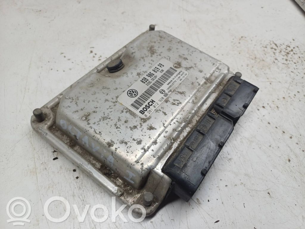 Skoda Octavia Mk1 (1U) Engine control unit/module 
