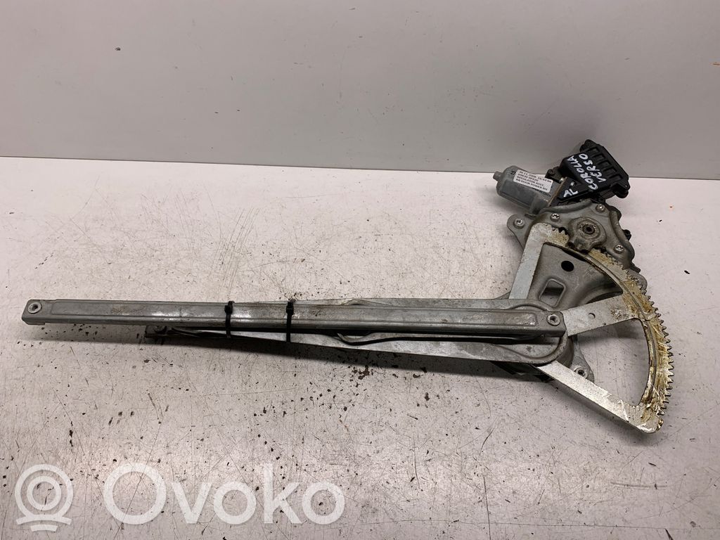 Toyota Corolla Verso E121 Elektryczny podnośnik szyby drzwi tylnych 